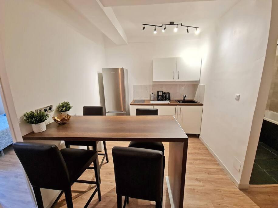 Gregbnb - T2 Design 43M2 - Toulon Est - Wifi Fibre - N2 Buitenkant foto